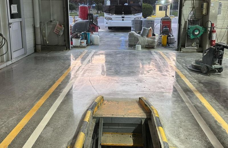 İzmir depo güvenlik çizgisi — forklift yolu işaretlemesi